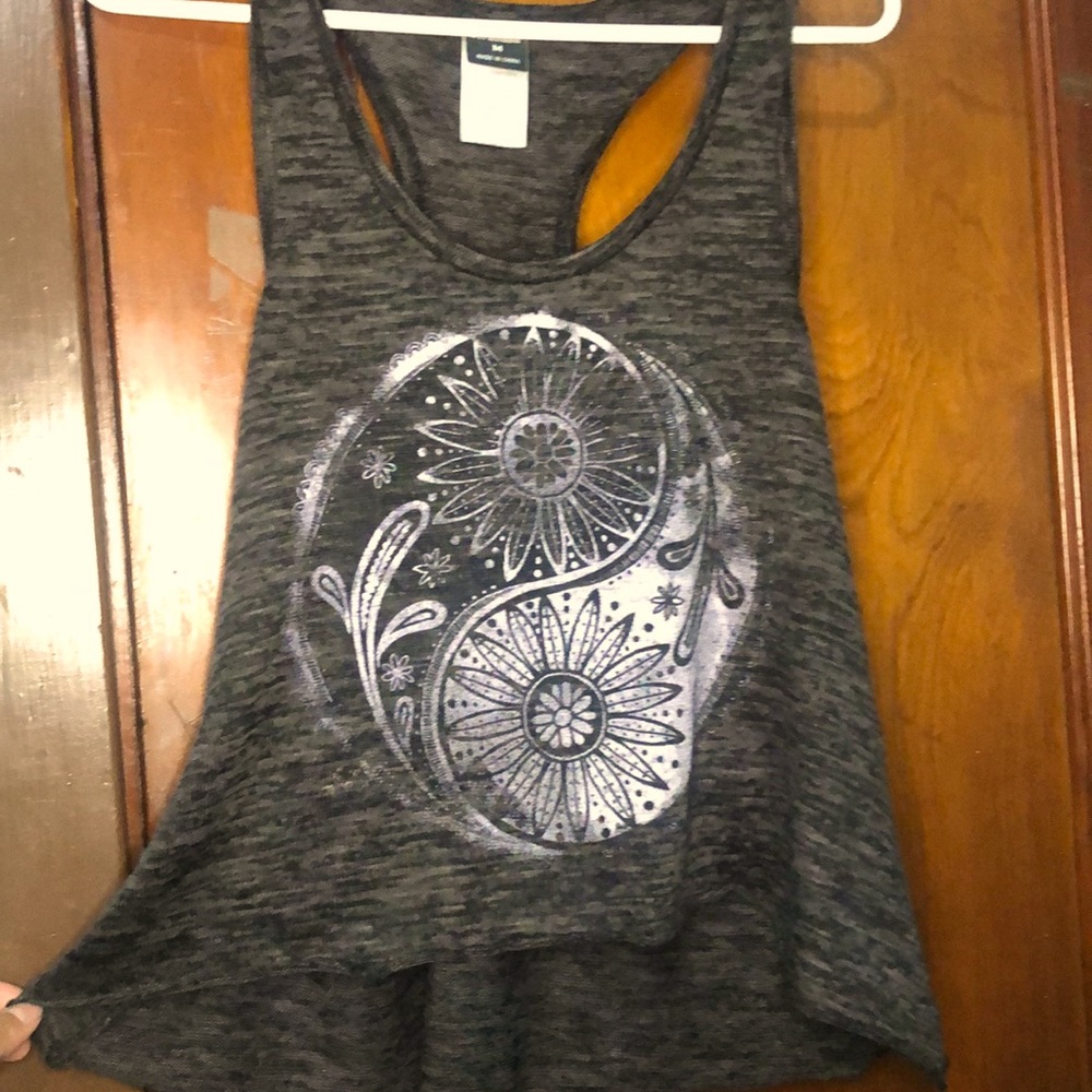 Flower ying & yang tank top